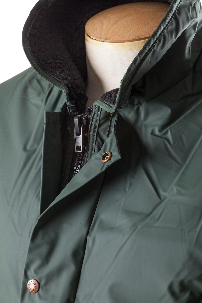 SealFlex Short Sleeve Jacket. Superior wet weather protection. Waterproof  and windproof. Outdoor clothes suitable for activities